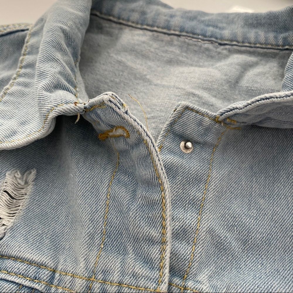 Levi’s Vintage Distressed Dad Trucker Jacket S/M - Picture 10 of 11